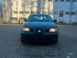 Schwarz Gebraucht 2004 Seat Ibiza Kleinwagen | 790 €