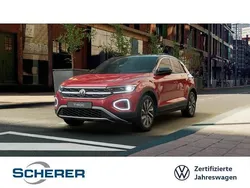 Kings redmetallic/schwarz (metallic) Gebraucht 2024 VW T-Roc IQ Drive SUV | 25.380 € (Superpreis)