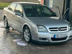 Grau Gebraucht 2005 Opel Vectra Limousine | 1.500 € (Guter Preis)