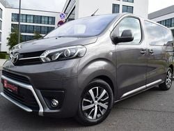 Grau Gebraucht 2022 Toyota Proace Verso Team Kombi | 29.800 € (Superpreis)