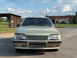 Gold Gebraucht 1985 Opel Senator Limousine | 2.999 €