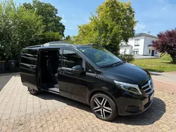 Schwarz Gebraucht 2018 Mercedes V250 Van / Kleinbus | 38.600 € (Etwas zu teuer)