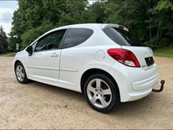 Schwarz Gebraucht 2010 Peugeot 207 Premium Kleinwagen | 3.899 € (Fairer Preis)