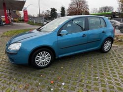Blau Gebraucht 2006 VW Golf IV Kleinwagen | 5.300 € (Teuer)