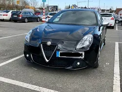 Schwarz Gebraucht 2014 Alfa Romeo Giulietta Quadrifoglio Verde Kleinwagen | 8.999 € (Etwas zu teuer)