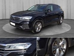 Deep black perleffekt (metallic) Gebraucht 2021 VW Touareg SUV | 43.950 € (Fairer Preis)