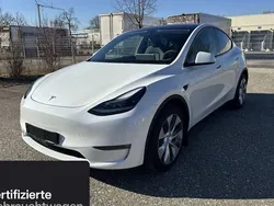 Weiß Gebraucht 2024 Tesla Model Y Long Range SUV | 41.700 € (Fairer Preis)