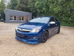 Blau Gebraucht 2005 Opel Astra GTC Sport Limousine | 980 €