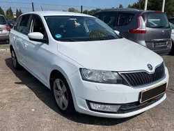 Weiß Gebraucht 2015 Skoda Rapid Joy Limousine | 6.999 € (Fairer Preis)