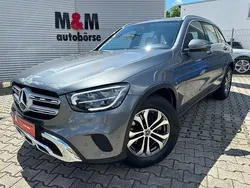Grau Gebraucht 2021 Mercedes GLC220 SUV | 31.900 € (Fairer Preis)