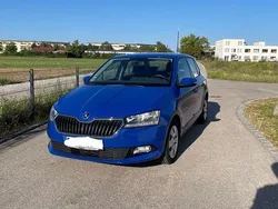 Blau Gebraucht 2021 Skoda Fabia Ambition Limousine | 15.300 € (Guter Preis)