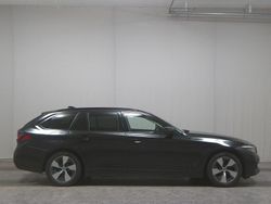 Schwarz Gebraucht 2022 BMW 520 Kombi | 21.680 € (Guter Preis)