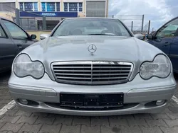 Silber Gebraucht 2001 Mercedes C180 Elegance Limousine | 2.790 € (Fairer Preis)