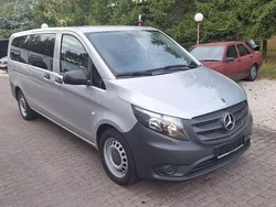 Brillantsilber (metallic) Gebraucht 2019 Mercedes Vito Van / Kleinbus | 29.999 € (Guter Preis)
