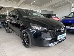 Jet black (metallic) Gebraucht 2023 Mazda 2 Homura-Line Kleinwagen | 19.400 € (Fairer Preis)
