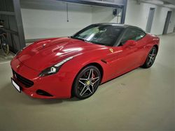 Rot Gebraucht 2015 Ferrari California Cabrio | 195.000 €
