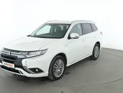Weiß Gebraucht 2021 Mitsubishi Outlander Spirit SUV | 21.860 € (Guter Preis)