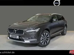 Platinum grey met. Gebraucht 2024 Volvo V90 CC Plus Kombi | 54.400 € (Etwas zu teuer)
