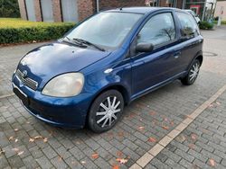 Blau Gebraucht 2000 Toyota Yaris Kleinwagen | 2.590 € (Fairer Preis)