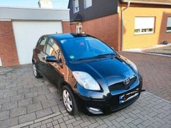 Schwarz Gebraucht 2010 Toyota Yaris Executive Limousine | 2.950 € (Fairer Preis)