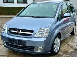 Silber Gebraucht 2005 Opel Meriva Cosmo Van / Kleinbus | 4.950 € (Etwas zu teuer)