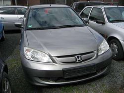 Grau Gebraucht 2005 Honda Civic Hybrid Limousine | 2.299 €