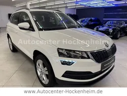 Weiß Gebraucht 2020 Skoda Karoq Style SUV | 16.999 €