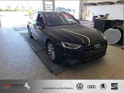 Schwarz Gebraucht 2022 Audi A4 Ambiente Kombi | 25.970 € (Guter Preis)