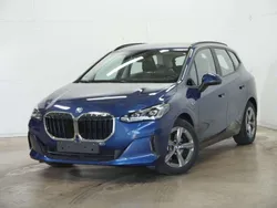 Phytonicblau metallic Gebraucht 2023 BMW 225 Van / Kleinbus | 31.880 € (Fairer Preis)