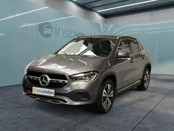 Grau Gebraucht 2023 Mercedes GLA200 SUV | 38.699 € (Fairer Preis)