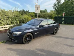 Blau Gebraucht 2009 BMW 750 Limousine | 8.000 € (Superpreis)