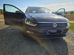 Grau Gebraucht 2017 VW Passat Kombi | 15.600 € (Fairer Preis)