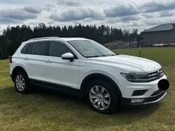 Weiß Gebraucht 2016 VW Tiguan Highline SUV | 21.799 € (Fairer Preis)