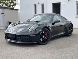 Tiefschwarz Neu 2025 Porsche 911 Carrera 4 GTS Coupé | 199.900 € (Guter Preis)
