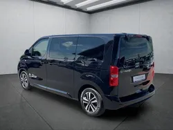 Schwarz Gebraucht 2025 Citroën Spacetourer Van | 42.449 € (Etwas zu teuer)