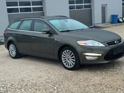 Gold Gebraucht 2013 Ford Mondeo Champions Edition Limousine | 2.999 €