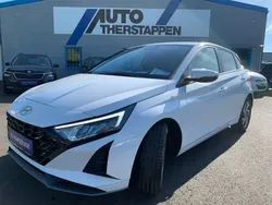 Weiß Neu 2025 Hyundai i20 Trend Limousine | 21.990 € (Guter Preis)