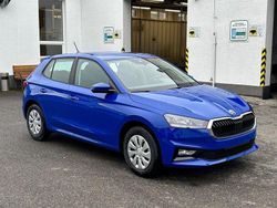 Blau Neu 2025 Skoda Fabia Drive Limousine | 16.999 € (Fairer Preis)