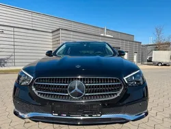 Schwarz Gebraucht 2021 Mercedes E300 Avantgarde Kombi | 29.500 € (Guter Preis)