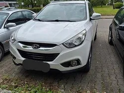 Weiß Gebraucht 2011 Hyundai ix35 Style SUV | 8.800 € (Etwas zu teuer)