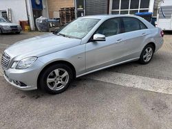 Iridiumsilber Gebraucht 2009 Mercedes E250 Limousine | 13.200 € (Fairer Preis)