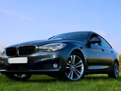 Grau Gebraucht 2015 BMW 320 Comfort Edition Limousine | 17.499 € (Guter Preis)