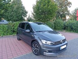 Grau Gebraucht 2019 VW Touran Join Van / Kleinbus | 22.500 € (Fairer Preis)