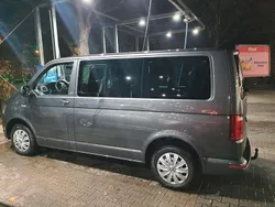 Grau Gebraucht 2017 VW T6 Van | 26.660 € (Fairer Preis)