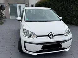 Weiß Gebraucht 2017 VW up! move up! Kleinwagen | 6.900 € (Guter Preis)