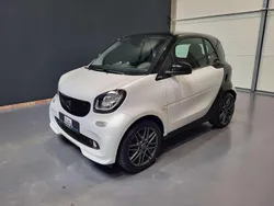 Moon white (matt) Gebraucht 2019 Smart ForTwo Coupé Brabus Kleinwagen | 17.950 € (Fairer Preis)