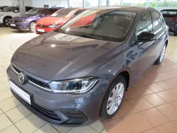 Grau Gebraucht 2024 VW Polo Move Limousine | 26.745 € (Teuer)