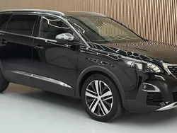 Schwarz Gebraucht 2019 Peugeot 5008 GT-line Van / Kleinbus | 21.990 € (Guter Preis)