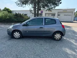 Blau Gebraucht 2009 Renault Clio III Expression Limousine | 499 € (Superpreis)
