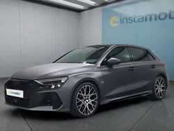 Grau Neu 2025 Audi RS3 Kleinwagen | 78.199 €
